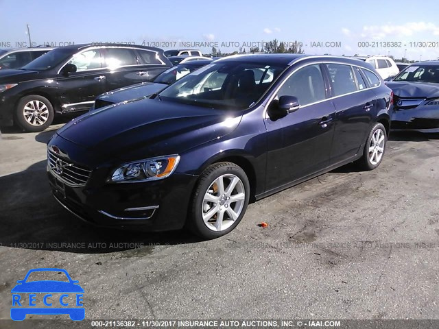 2017 VOLVO V60 T5/PREMIER YV140MEK1H1367380 image 1