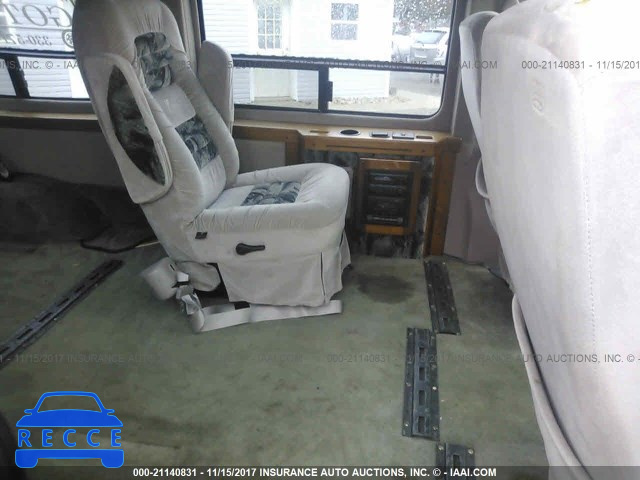 1997 Ford Econoline E150 VAN 1FDEE14L8VHA68620 image 7