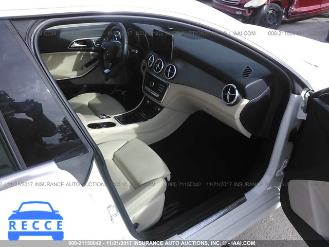 2017 MERCEDES-BENZ CLA 250 WDDSJ4EB0HN438027 image 4