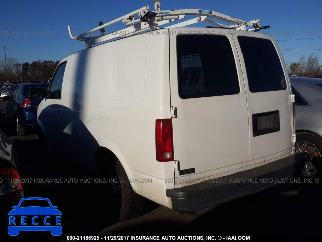 2005 GMC Safari XT 1GTDL19X45B501824 Bild 2