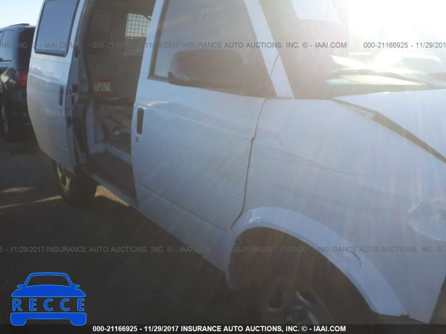 2005 GMC Safari XT 1GTDL19X45B501824 Bild 5