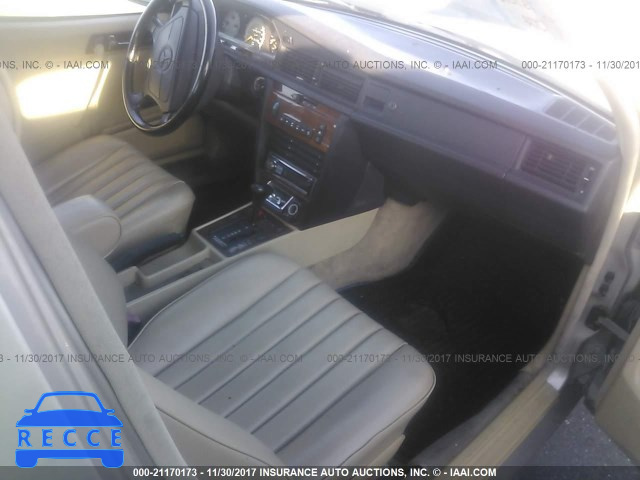 1993 Mercedes-benz 190 E 2.3 WDBDA28D5PG032895 зображення 4