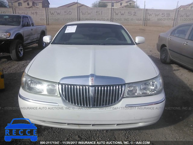 1999 Lincoln Town Car SIGNATURE 1LNHM82W7XY663242 зображення 5