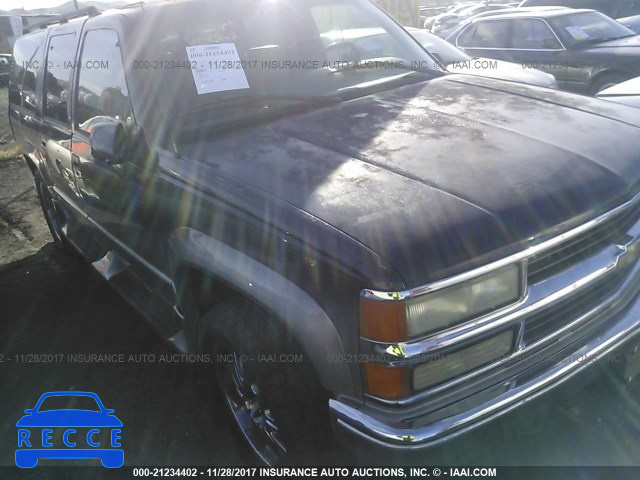 1996 Chevrolet Suburban K1500 1GNFK16R1TJ386286 Bild 0
