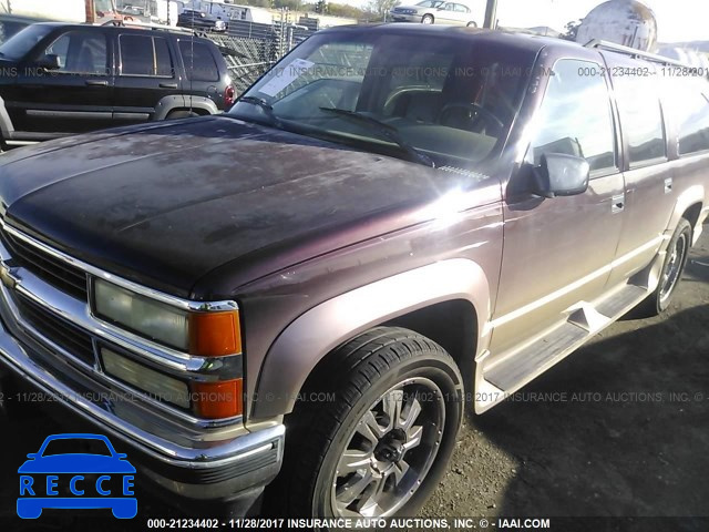 1996 Chevrolet Suburban K1500 1GNFK16R1TJ386286 Bild 1
