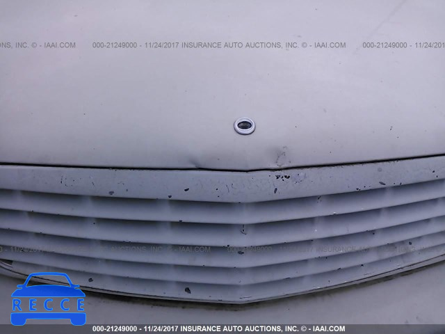 1998 Cadillac Commercial Chassis 1GEEH90Y6WU550949 image 5