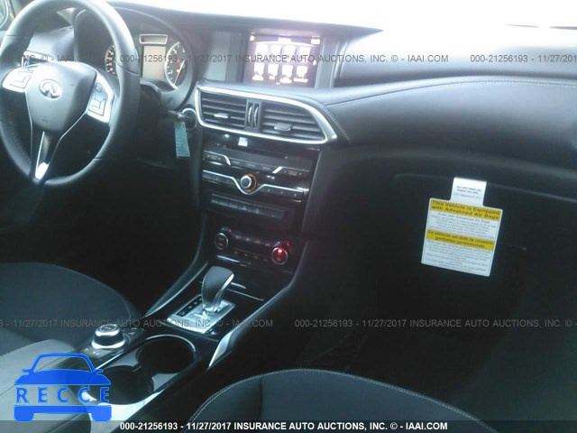 2018 INFINITI QX30 LUXURY/PREMIUM/SPORT SJKCH5CP5JA041065 image 4