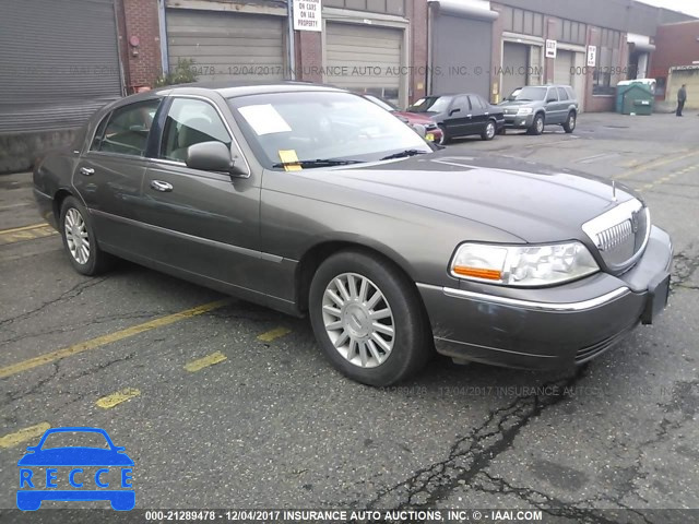 2004 Lincoln Town Car EXECUTIVE/SIGNATURE 1LNHM81W74Y674108 image 0