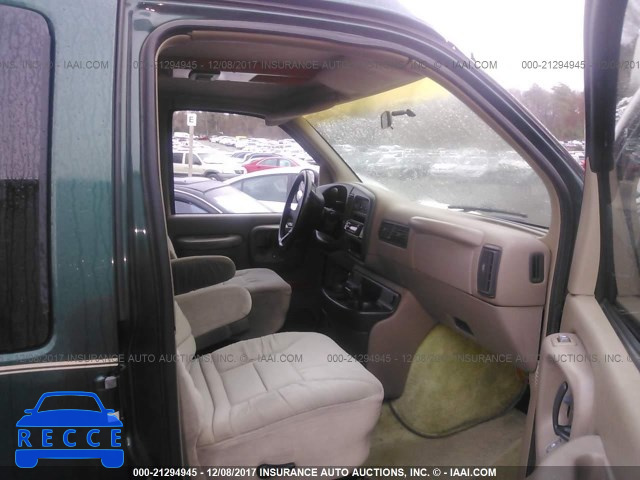 1996 Chevrolet G10 1GBFG15RXT1042939 image 4