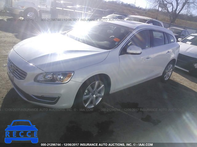 2017 VOLVO V60 T5/PREMIER YV140MEK3H1371642 image 1
