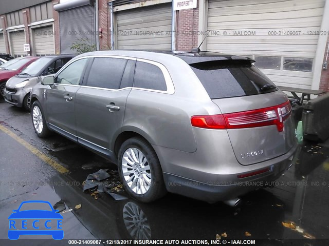 2012 Lincoln MKT 2LMHJ5AT3CBL51669 image 2