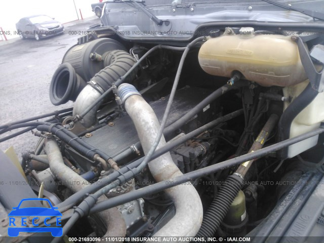 2002 FREIGHTLINER ST120 1FUJBBA842PJ88250 image 8