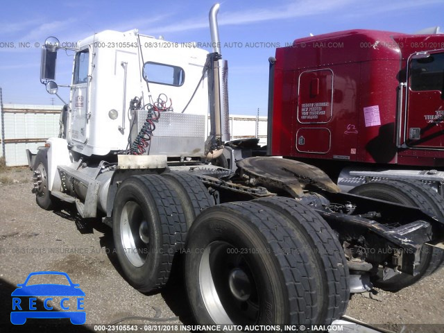 1999 FREIGHTLINER CONVENTIONAL FLD120 1FUYDCYB2XDF37045 image 2