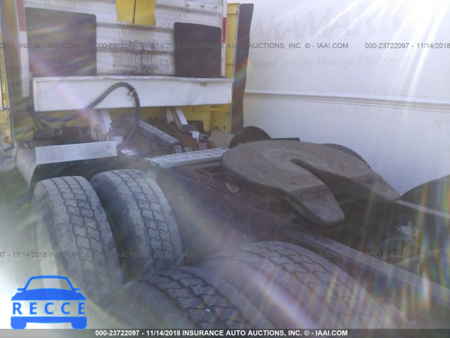 1999 FREIGHTLINER CONVENTIONAL FLD120 1FUPCSZB7XLA14892 image 6