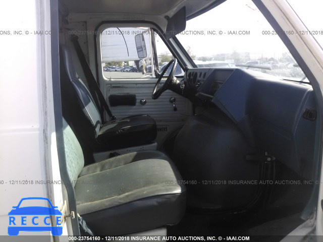 1990 CHEVROLET G30 2GCHG31KXL4139608 image 4