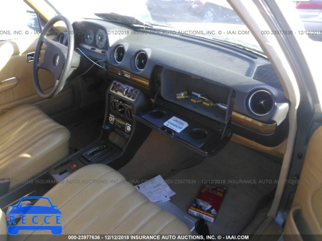 1982 MERCEDES-BENZ 240 D WDBAB23A7CB305792 image 4