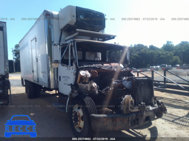 2000 FREIGHTLINER FL70 1FV6HJBA7YHF11515 image 0