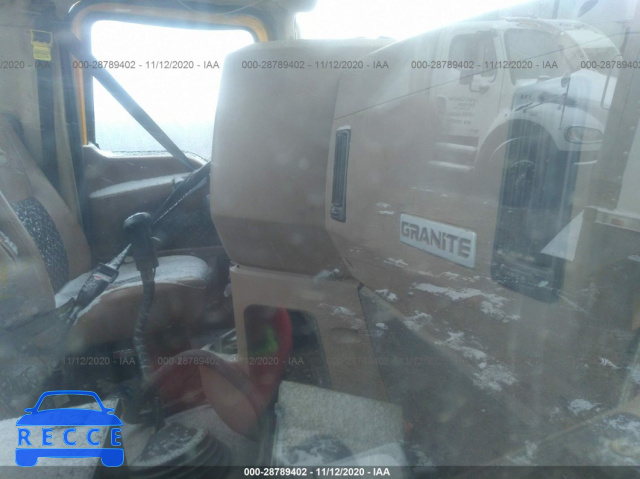 2007 MACK 700 CTP700 1M2AT04Y57M005138 image 4
