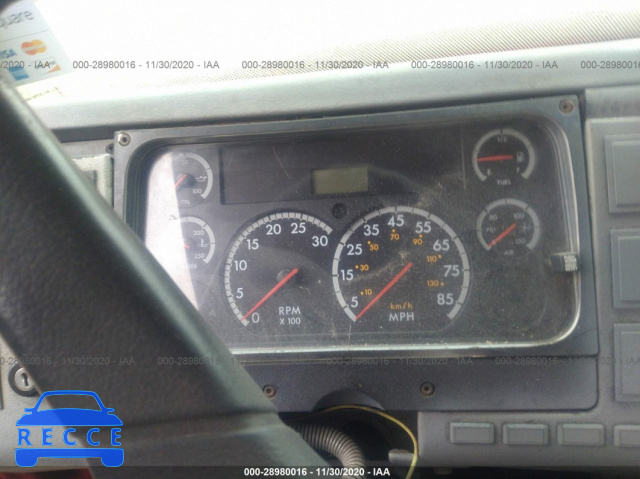 2001 FREIGHTLINER MEDIUM CONVENTIONAL FL60 1FVABPBW21HJ28739 image 5
