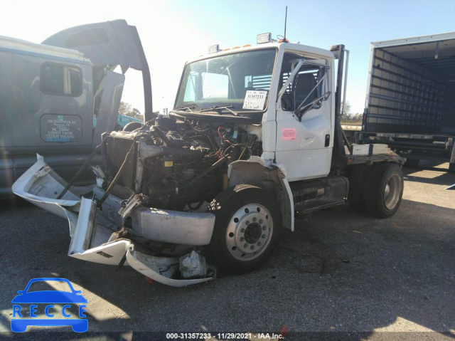 2000 FREIGHTLINER FL70 FL70 1FV6HFBA6YHF04150 image 1