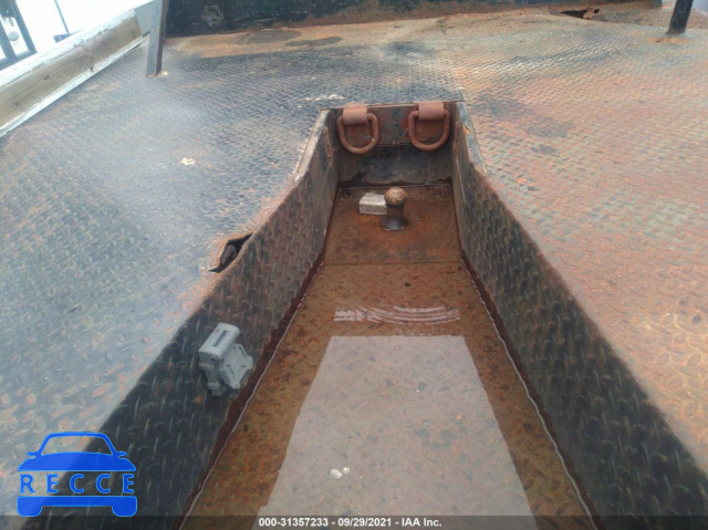 2000 FREIGHTLINER FL70 FL70 1FV6HFBA6YHF04150 image 6