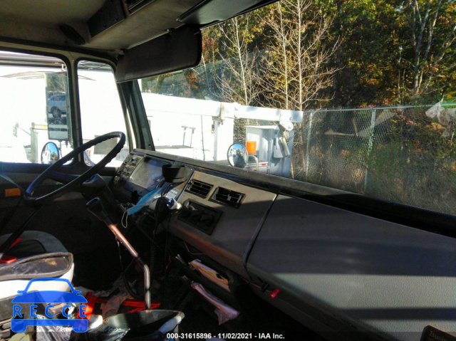 2002 FREIGHTLINER MEDIUM CONVENTIONAL FL70 1FVABSAK32HJ83414 image 4
