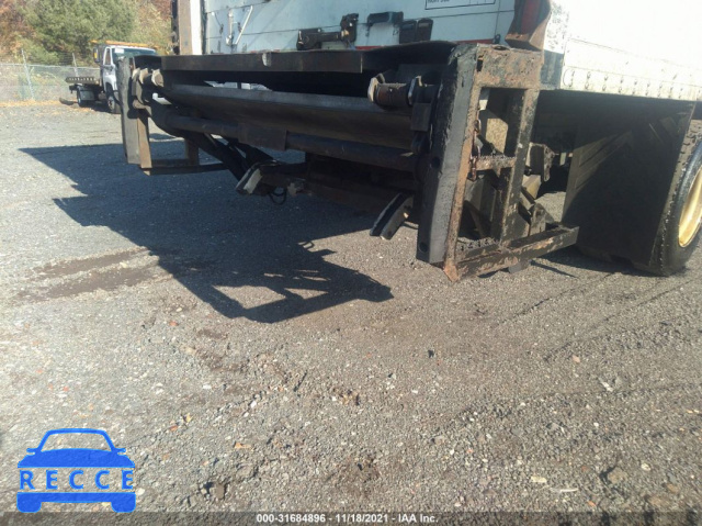2001 FREIGHTLINER MEDIUM CONVENTIONAL FL70 1FVABTBV21HH57825 image 6