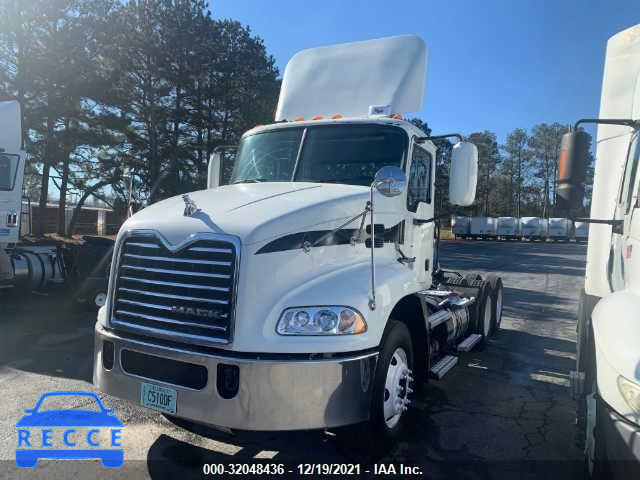 2011 MACK CXU613 CXU600 1M1AW09Y0BM016819 Bild 1