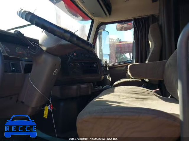 2017 VOLVO VNL 4V4NC9EH5HN980411 зображення 4