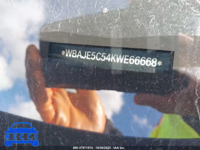 2019 BMW 540I WBAJE5C54KWE66668 зображення 8
