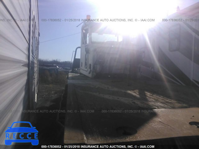 2005 PETERBILT 385 1NPGLU0XX5N879438 image 2