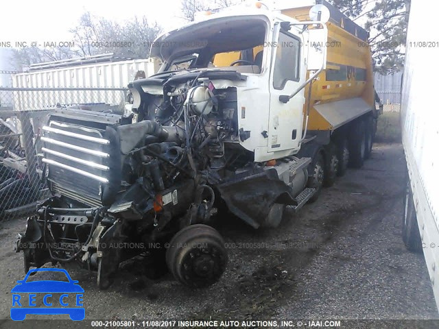 2007 MACK CV713 CV700 1M2AG11CX7M067962 image 1