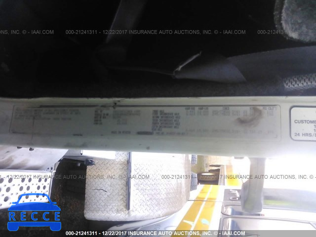 2000 FREIGHTLINER CONVENTIONAL FLD120 1FUYDDYB2YMF44942 зображення 9