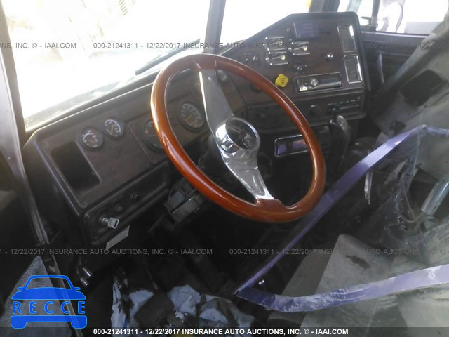 2000 FREIGHTLINER CONVENTIONAL FLD120 1FUYDDYB2YMF44942 зображення 4