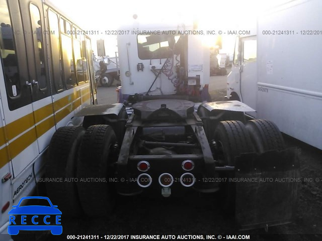 2000 FREIGHTLINER CONVENTIONAL FLD120 1FUYDDYB2YMF44942 зображення 7