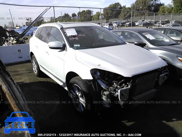 2016 VOLVO XC60 T5/PREMIER YV4612RK4G2782595 image 0