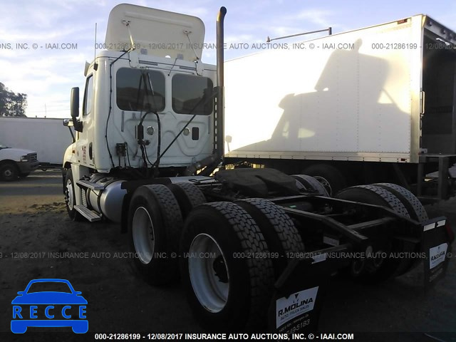 2011 FREIGHTLINER CASCADIA 125 1FUJGEDV6BSAZ1880 image 2