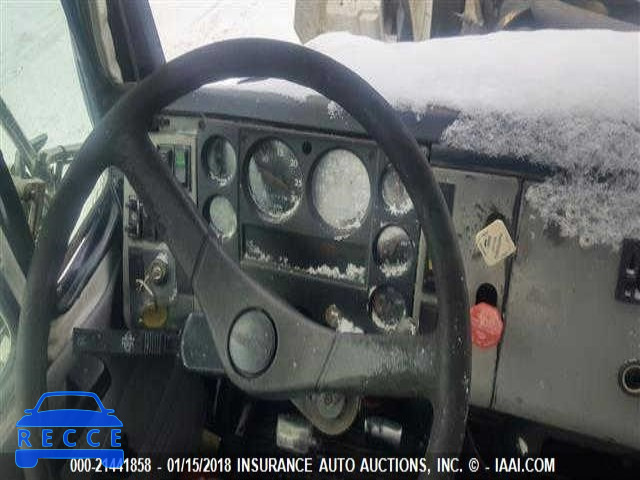 1999 FREIGHTLINER FL70 FL70 1FUWHJBA0XHF60302 image 4