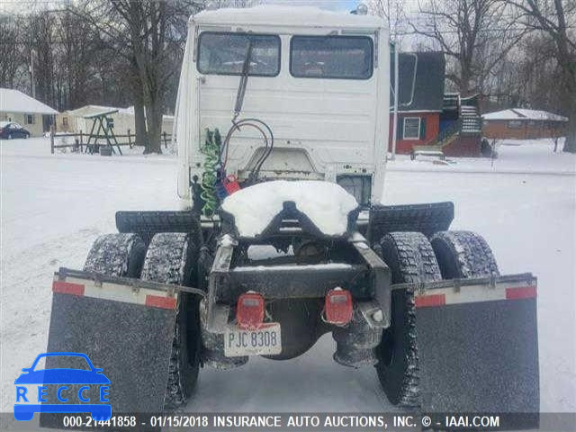 1999 FREIGHTLINER FL70 FL70 1FUWHJBA0XHF60302 image 7
