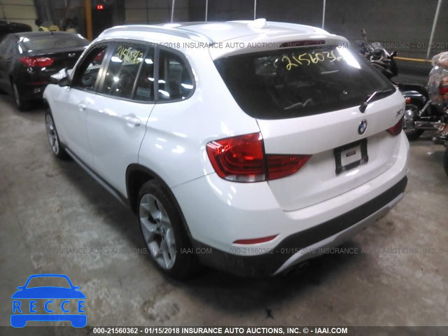 2015 BMW X1 XDRIVE28I WBAVL1C53FVY37263 Bild 2