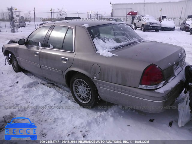 2002 FORD CROWN VICTORIA 2FAFP73W32X102529 image 2