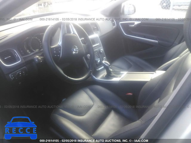 2015 VOLVO V60 PREMIER YV140MEB4F1213467 image 4