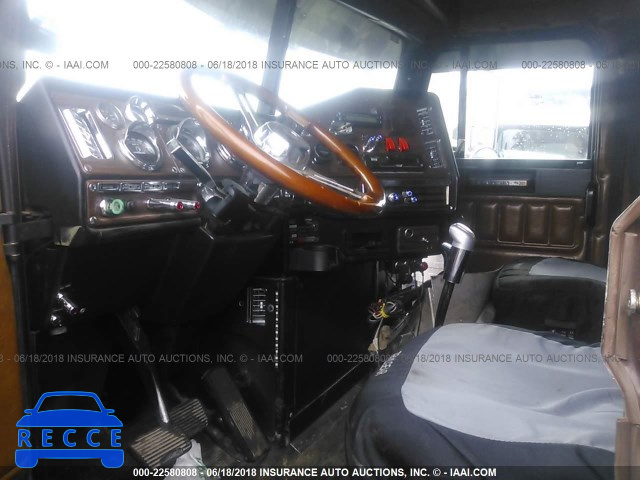 1997 FREIGHTLINER FLD FLD120 1FUWDMDA5VP830666 image 4