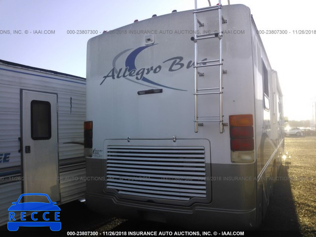2001 FREIGHTLINER CHASSIS X LINE MOTOR HOME 4UZAAHBS31CH50814 image 3