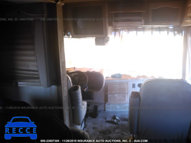 2001 FREIGHTLINER CHASSIS X LINE MOTOR HOME 4UZAAHBS31CH50814 image 4