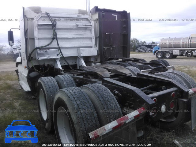 2002 FREIGHTLINER ST120 ST120 1FUJBBCGX2LJ08428 image 2