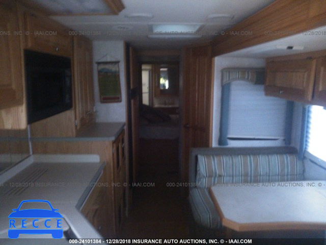 2003 WORKHORSE CUSTOM CHASSIS MOTORHOME CHASSIS 5B4MP67G433371917 image 6