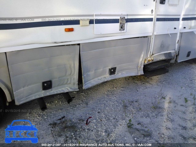 2003 WORKHORSE CUSTOM CHASSIS MOTORHOME CHASSIS P3500 5B4LP57G333362390 image 5