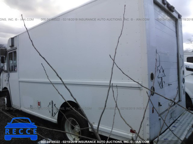 2001 FREIGHTLINER CHASSIS M LINE WALK-IN VAN 4UZAANBW21CJ22158 image 2