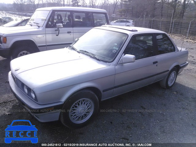 1990 BMW 325 I/IS WBAAA1316LEC68215 image 1